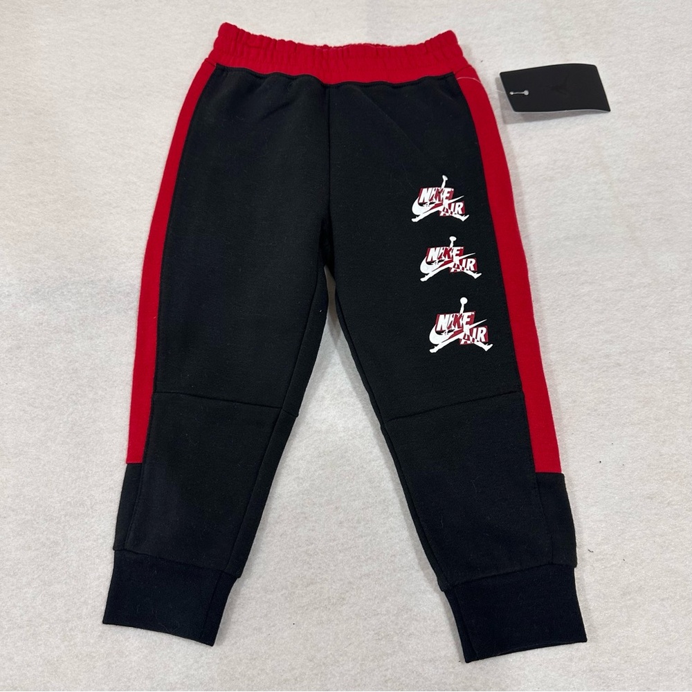 Boy’s Nike Air Jordan Sweatpants